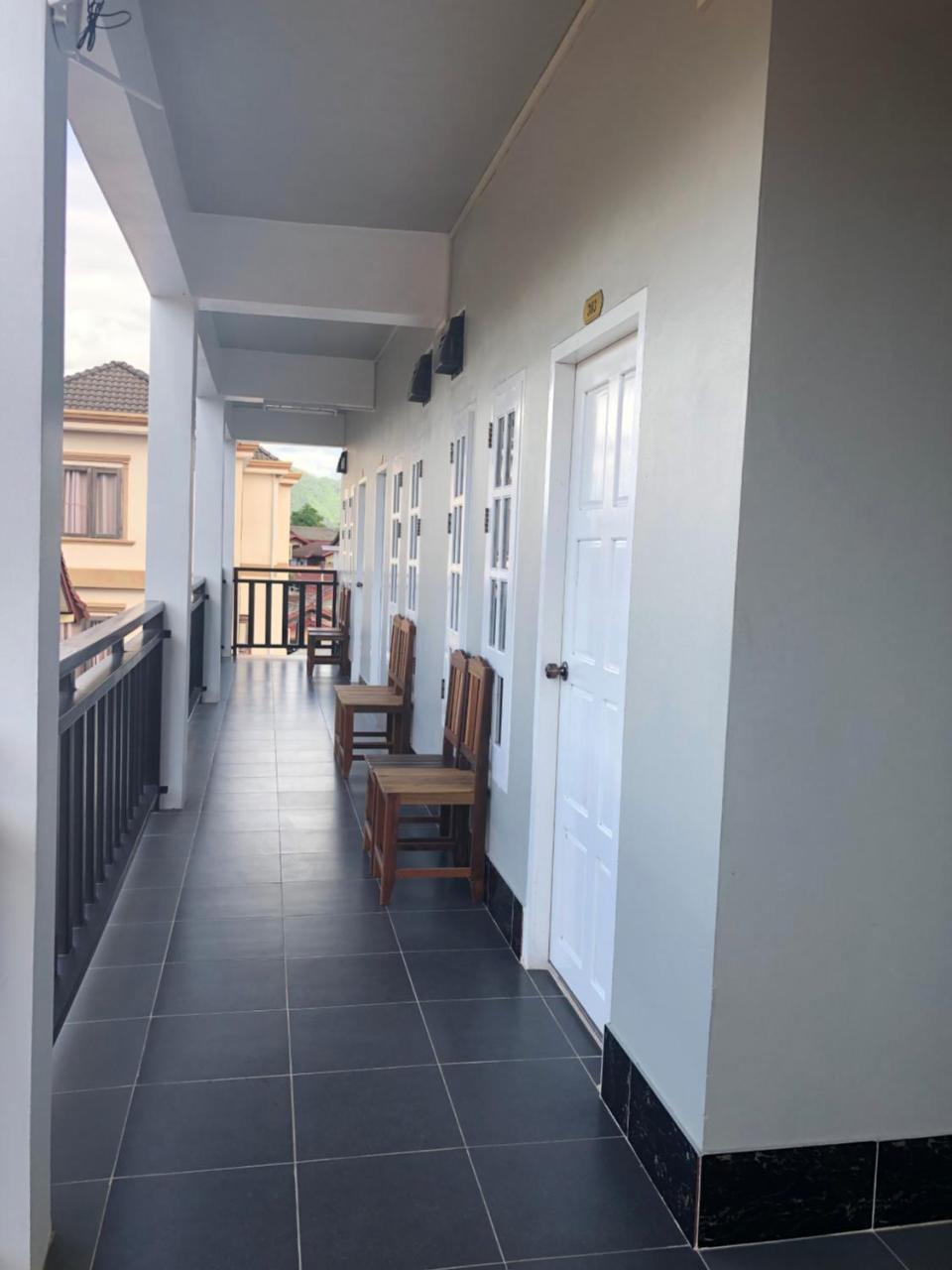 Jasmine Vangvieng Hotel Vang Vieng Εξωτερικό φωτογραφία