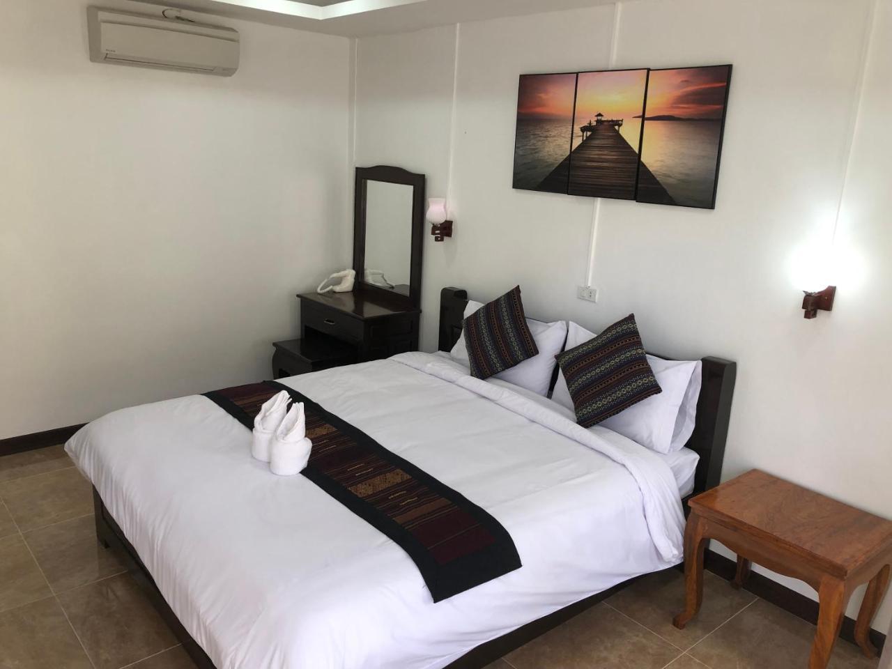 Jasmine Vangvieng Hotel Vang Vieng Εξωτερικό φωτογραφία