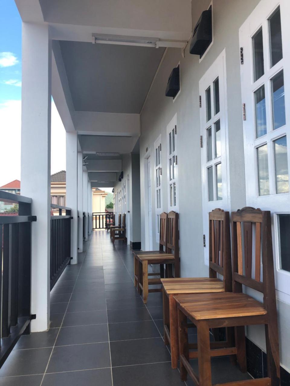 Jasmine Vangvieng Hotel Vang Vieng Εξωτερικό φωτογραφία